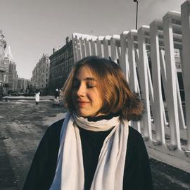 Полина Лобанова